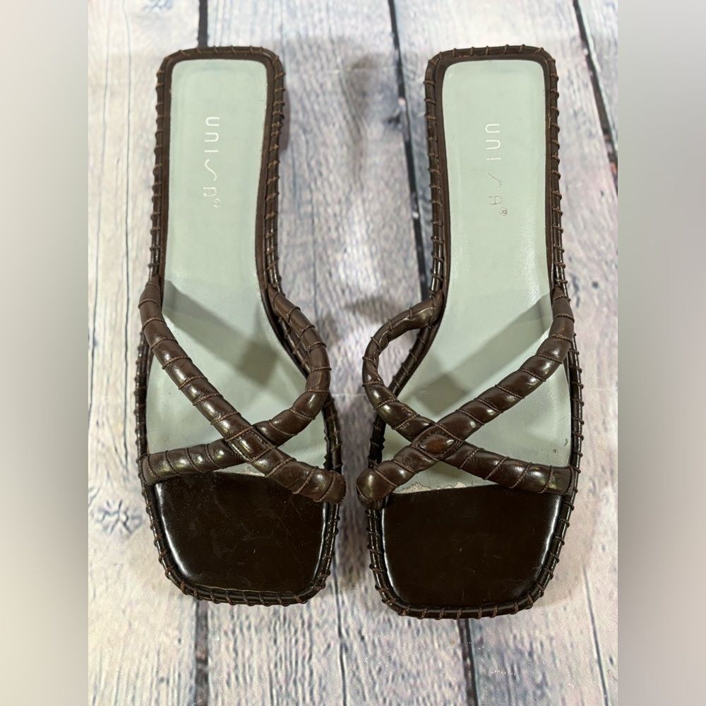 Unisa Dark Brown Cross Strap Square Toe Retro 90s Y2K Party Vacation Sandal 8